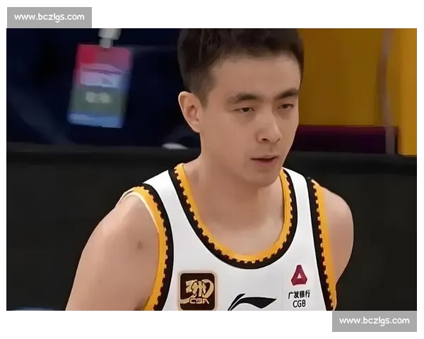 男篮集训再调整：赵维伦因学分离队，张镇麟伤退，郭士强或启用赵继伟 + 王俊杰