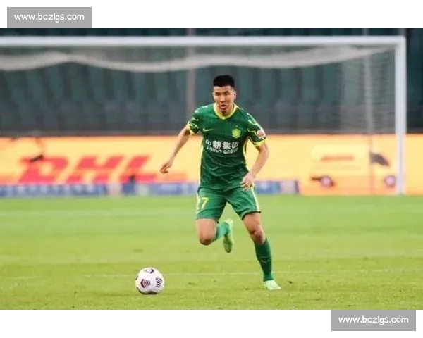 王刚生日夜誓言为侯森拼三分:国安铁血后卫点燃工体斗志 王刚生日夜誓言为侯森拼三分:国安铁血后卫点燃工体斗志