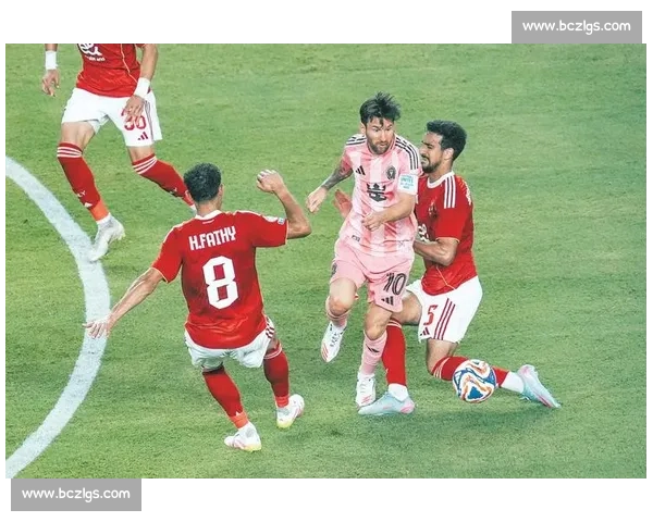 梅西补时吊射击中横梁，迈阿密国际 0-0 憾平开罗国民